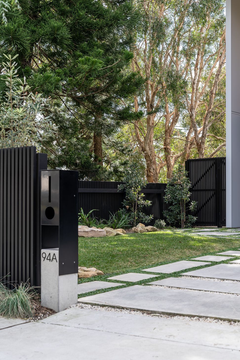 94GriffithsSt-42-v2.jpg