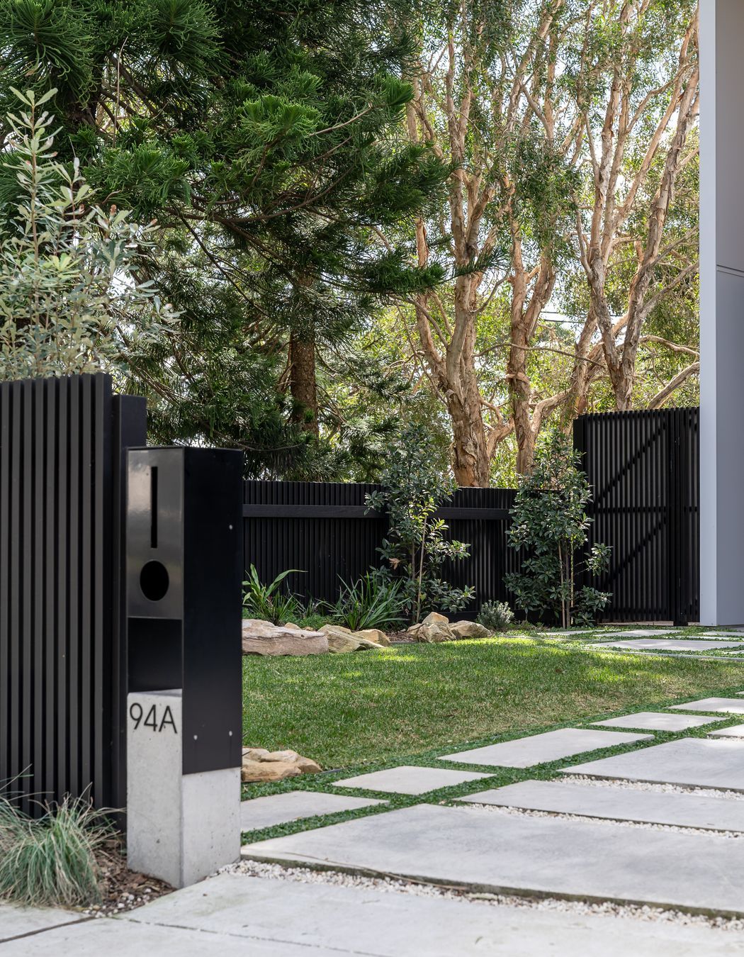 94GriffithsSt-42-v2.jpg