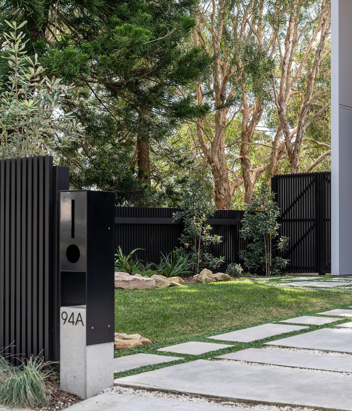 94GriffithsSt-42-v2.jpg