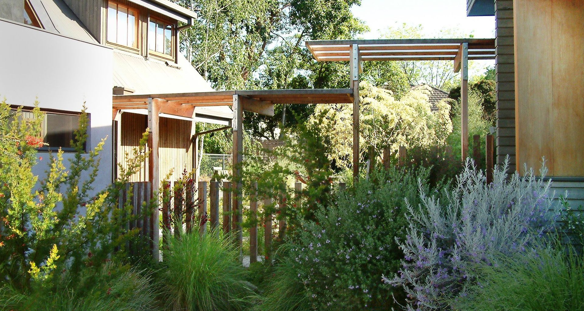 Glen Iris Residence banner