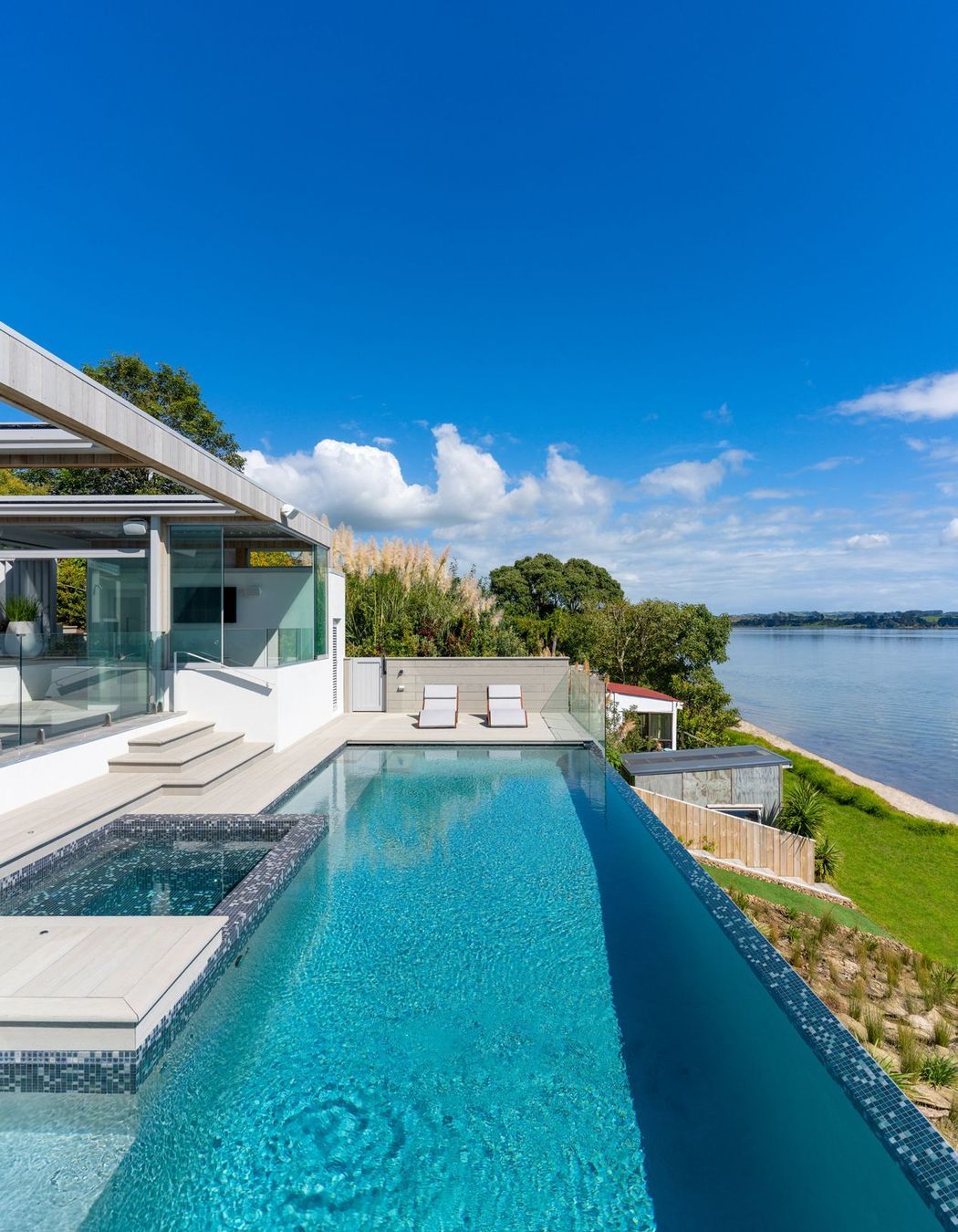 Clarks Beach Infinity Pool