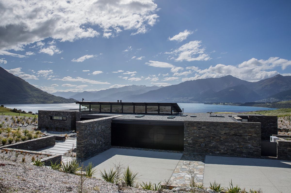 Jack's Point schist home