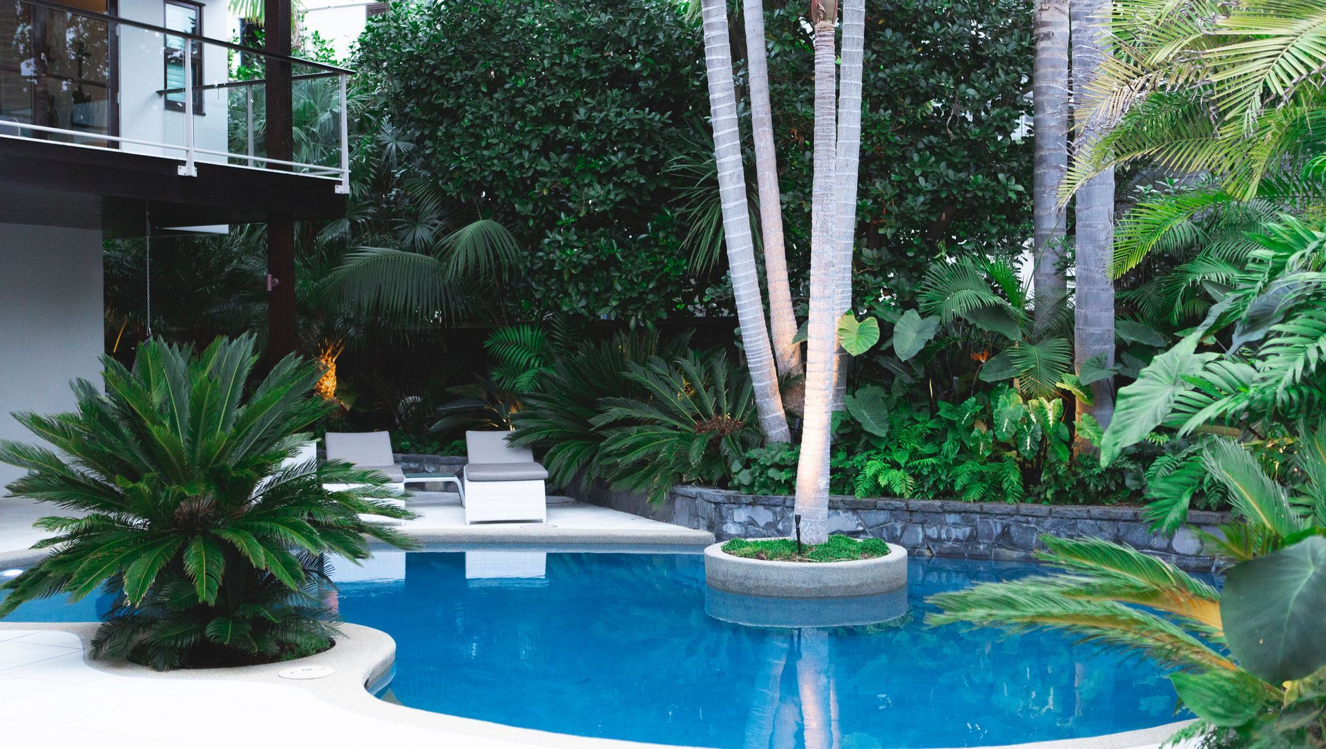 Modern Poolscape Takapuna banner