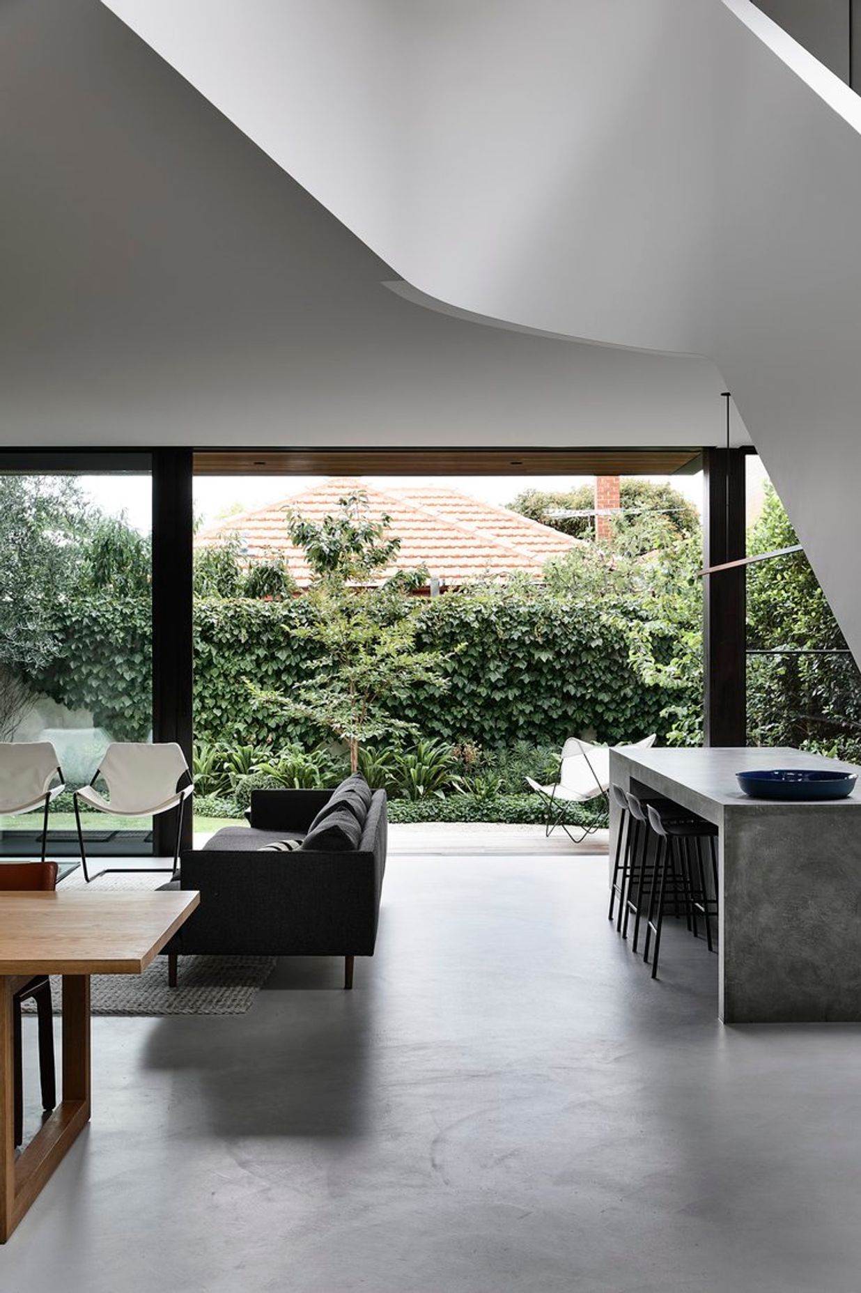 Cercis Garden