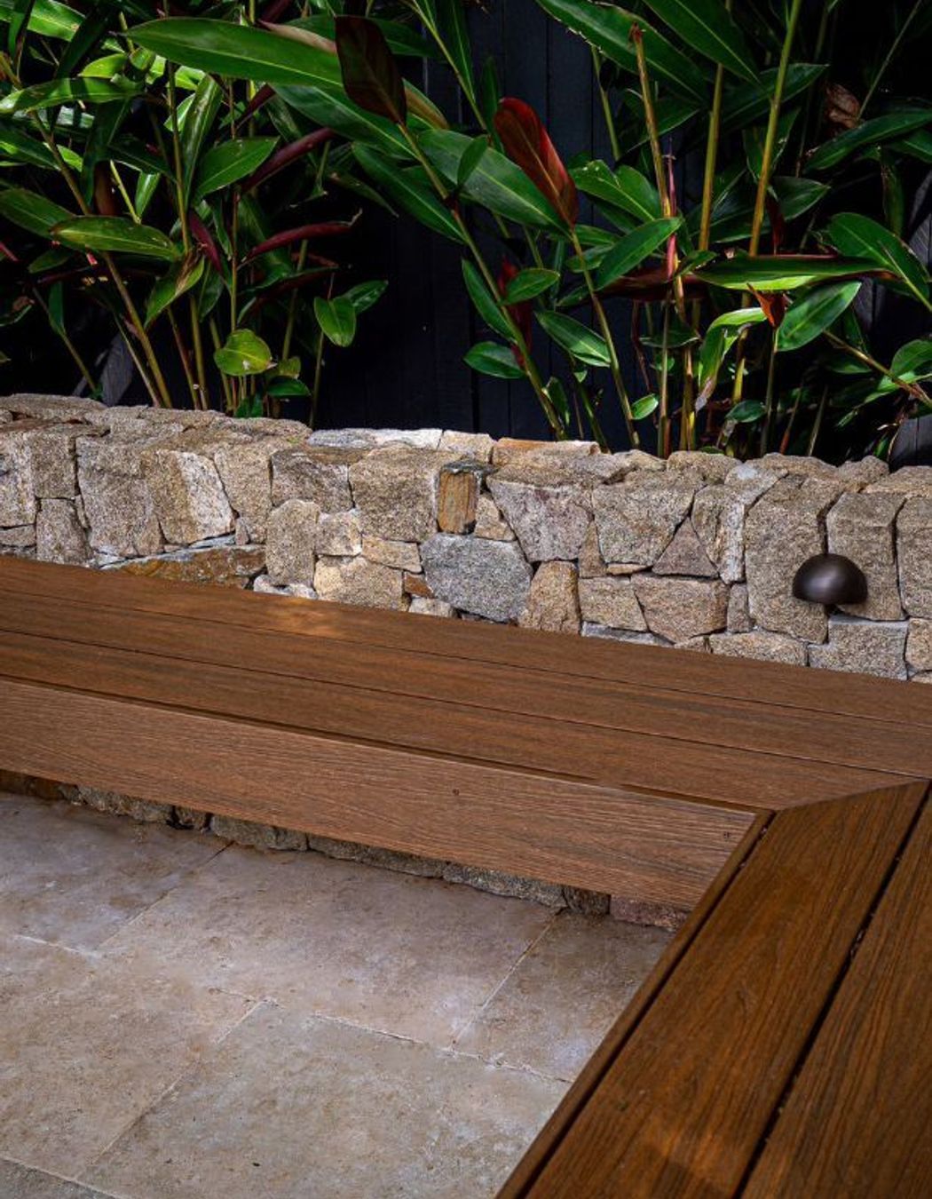 Cotswold Wall Cladding | Classic Travertine | Branch Out Landscape Design | Outdoor Residential