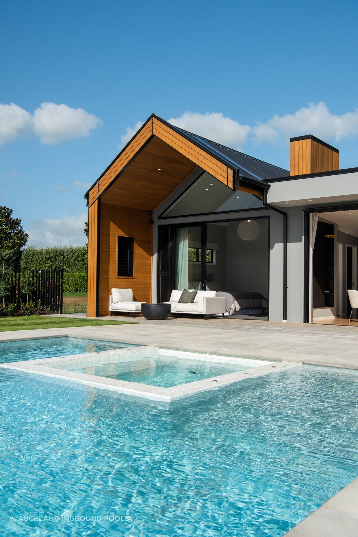 Hydrazzo Gulfstream Blue Pool Render, Bisazza Ghiaccio Tiles, Sica Grey Sandstone Coping & Pavers