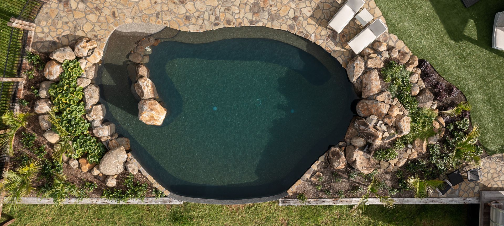 Bombay Free Form Rock Pool