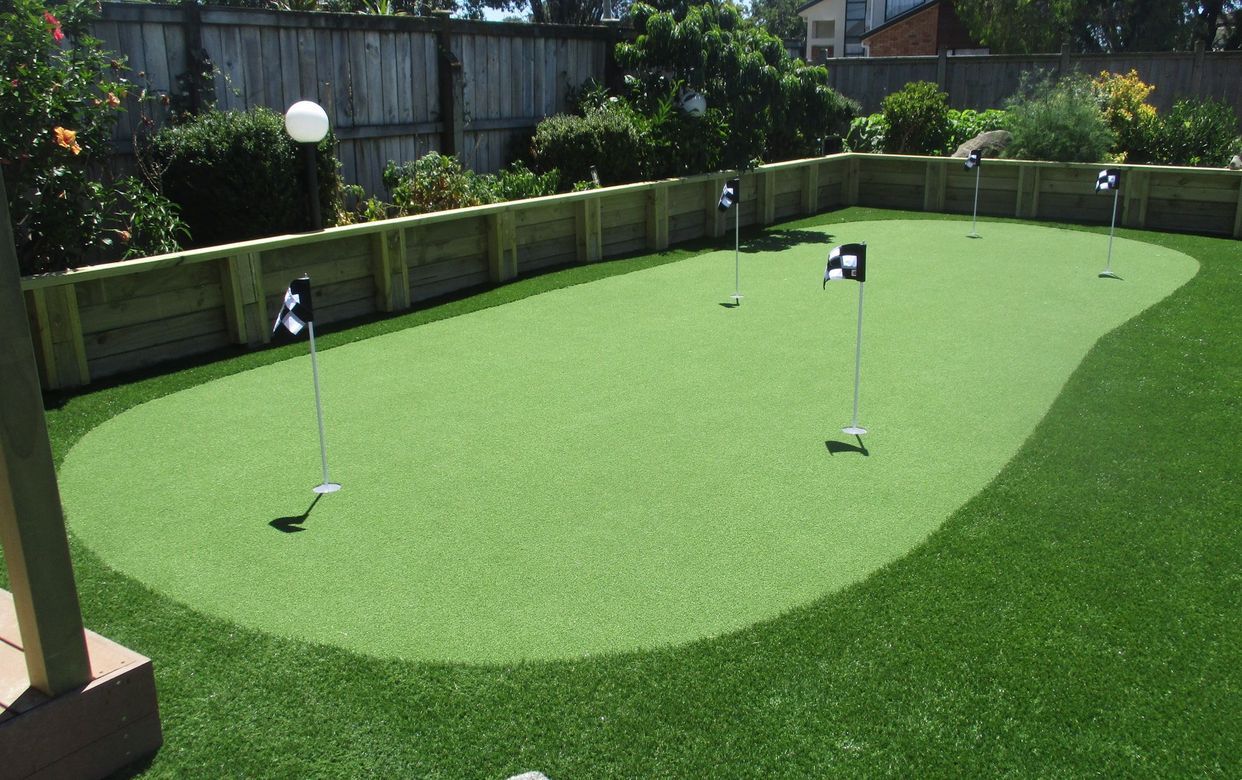 Private putting green