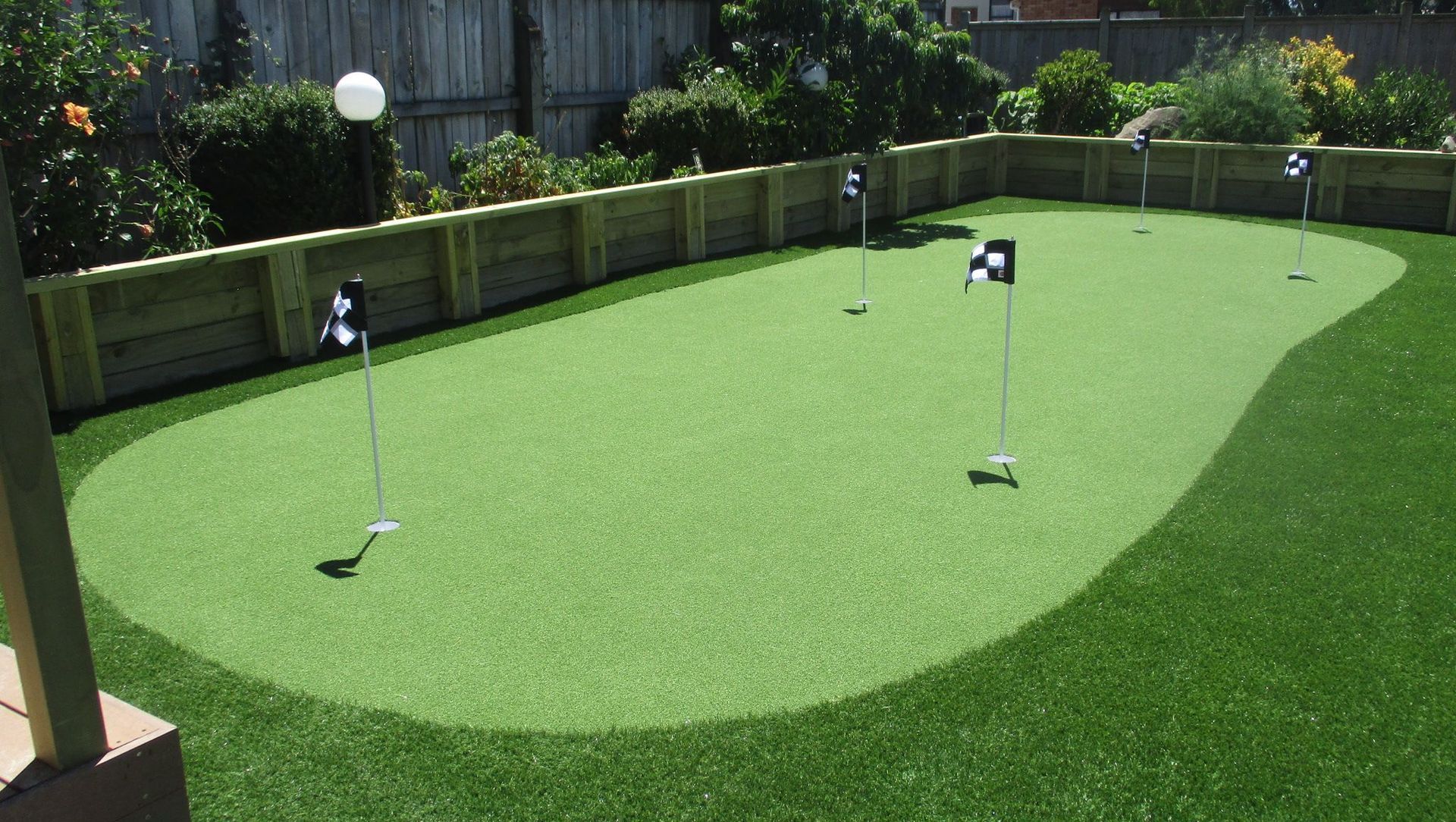 Private putting green banner