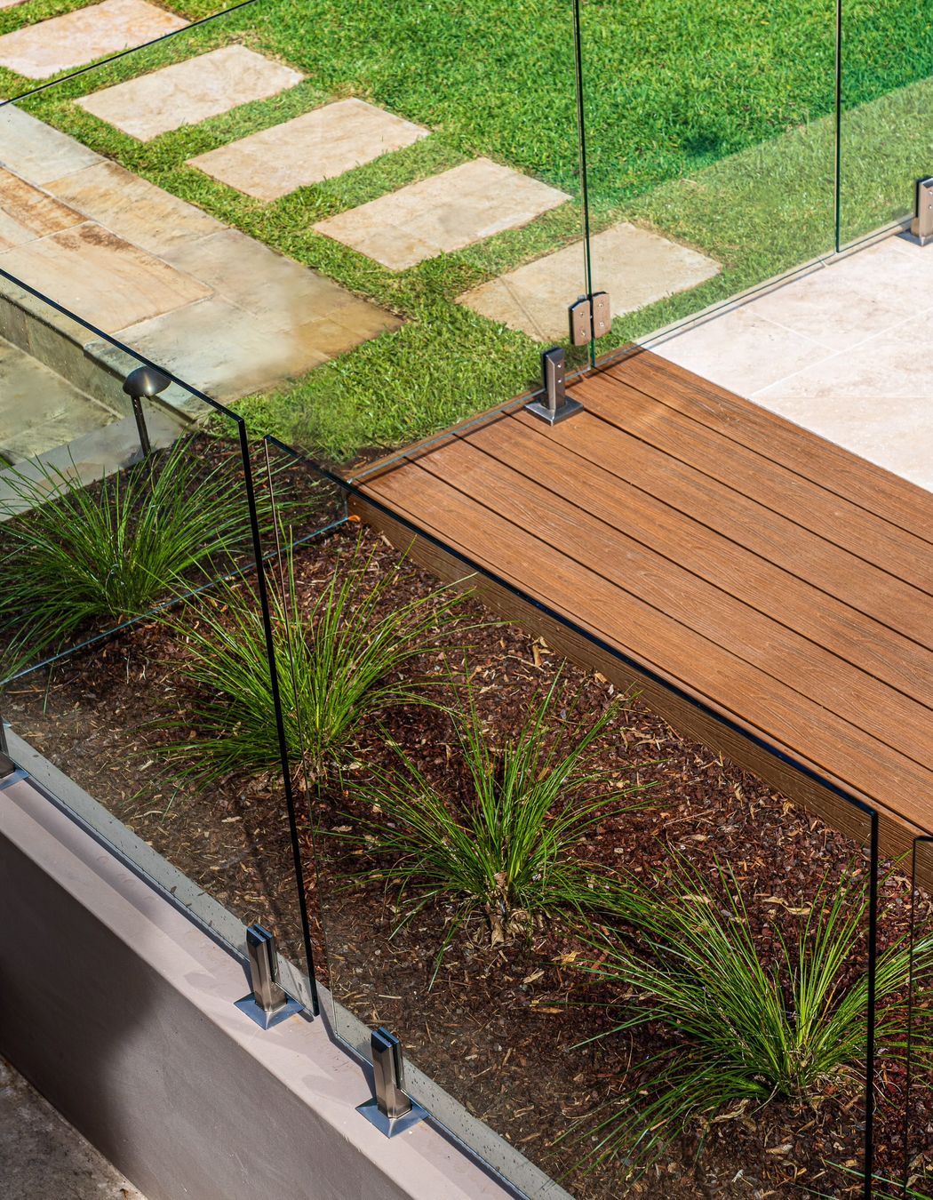 Cotswold Wall Cladding | Classic Travertine | Branch Out Landscape Design | Outdoor Residential