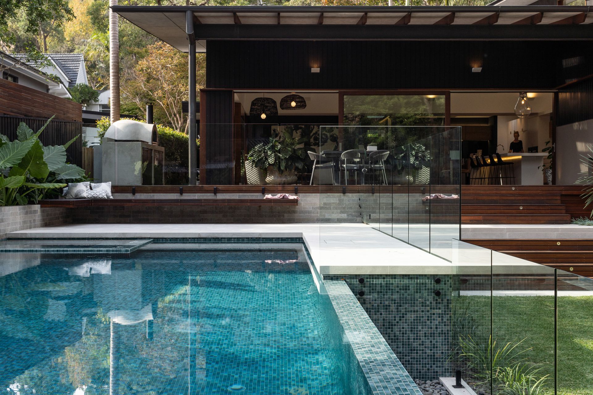 Wet Edge Pool