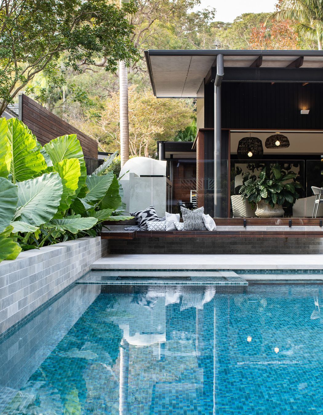 Wet Edge Pool