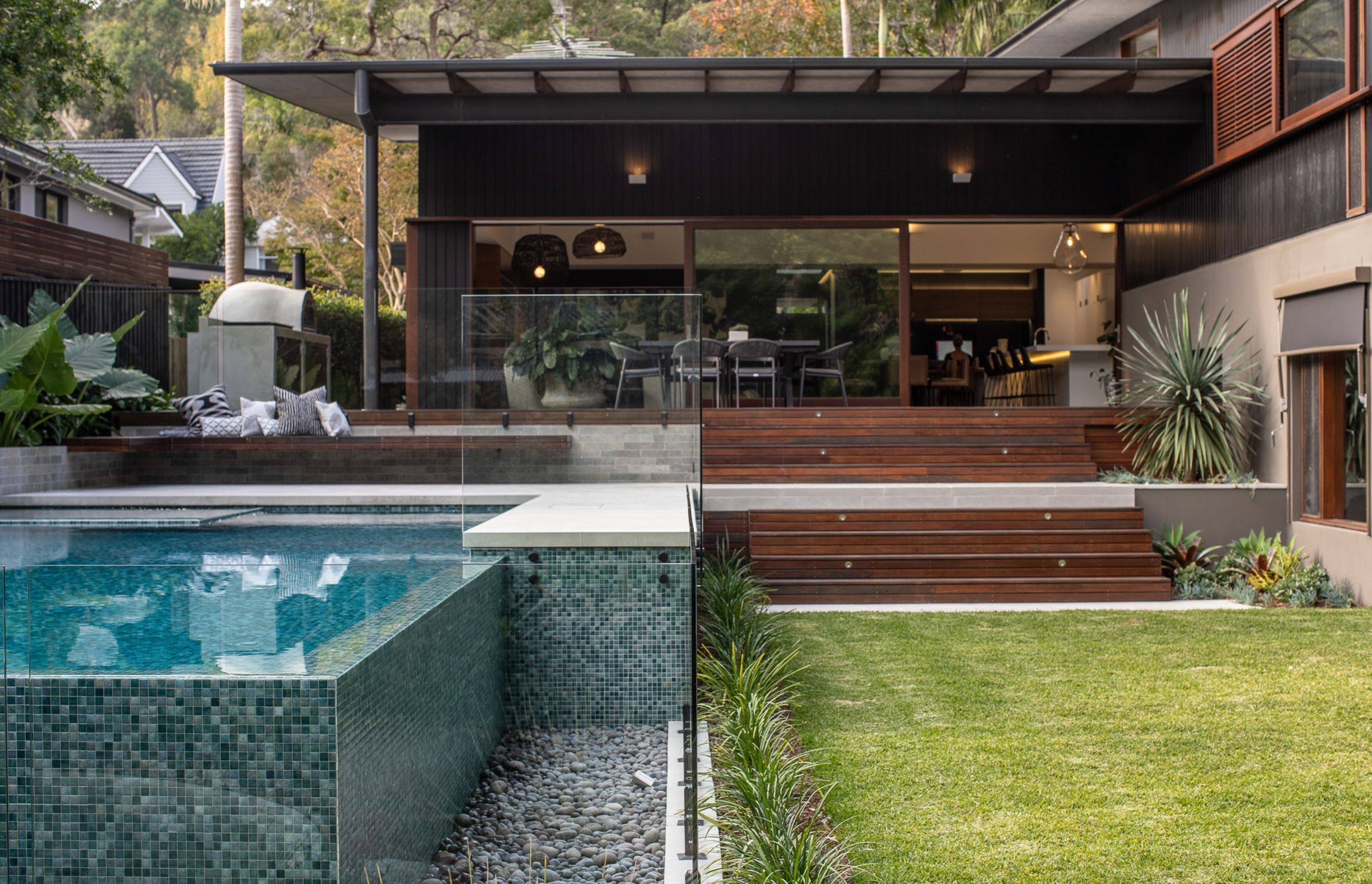Wet Edge Pool
