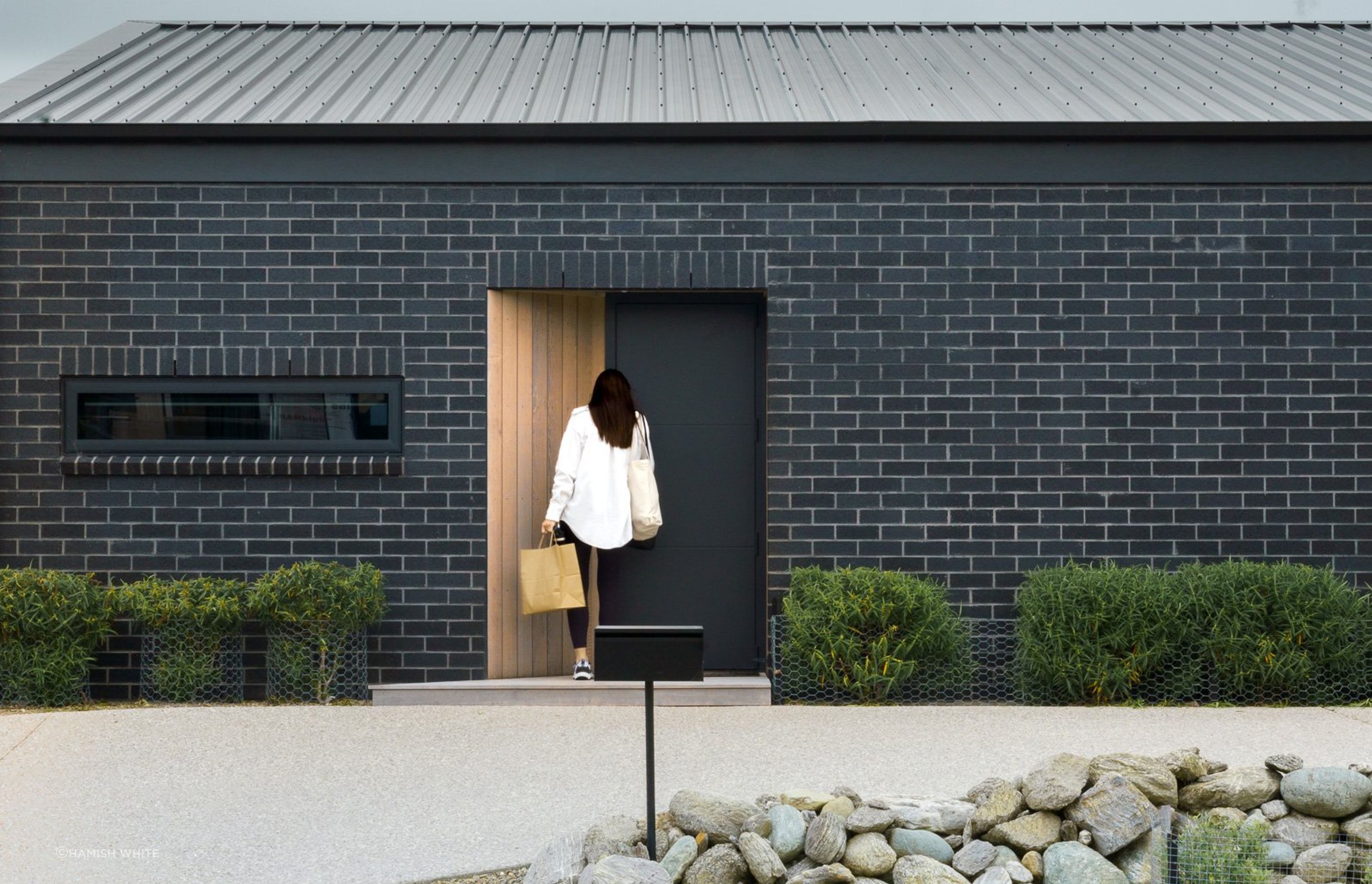 ETALArchitectureHamishWhiteWanakaWedge-1.jpg