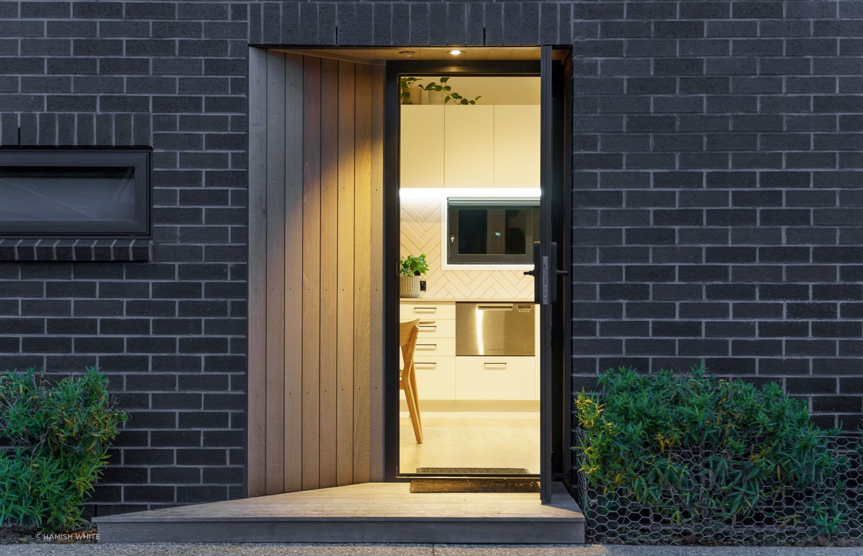 ETALArchitectureHamishWhiteWanakaWedge-2.jpg