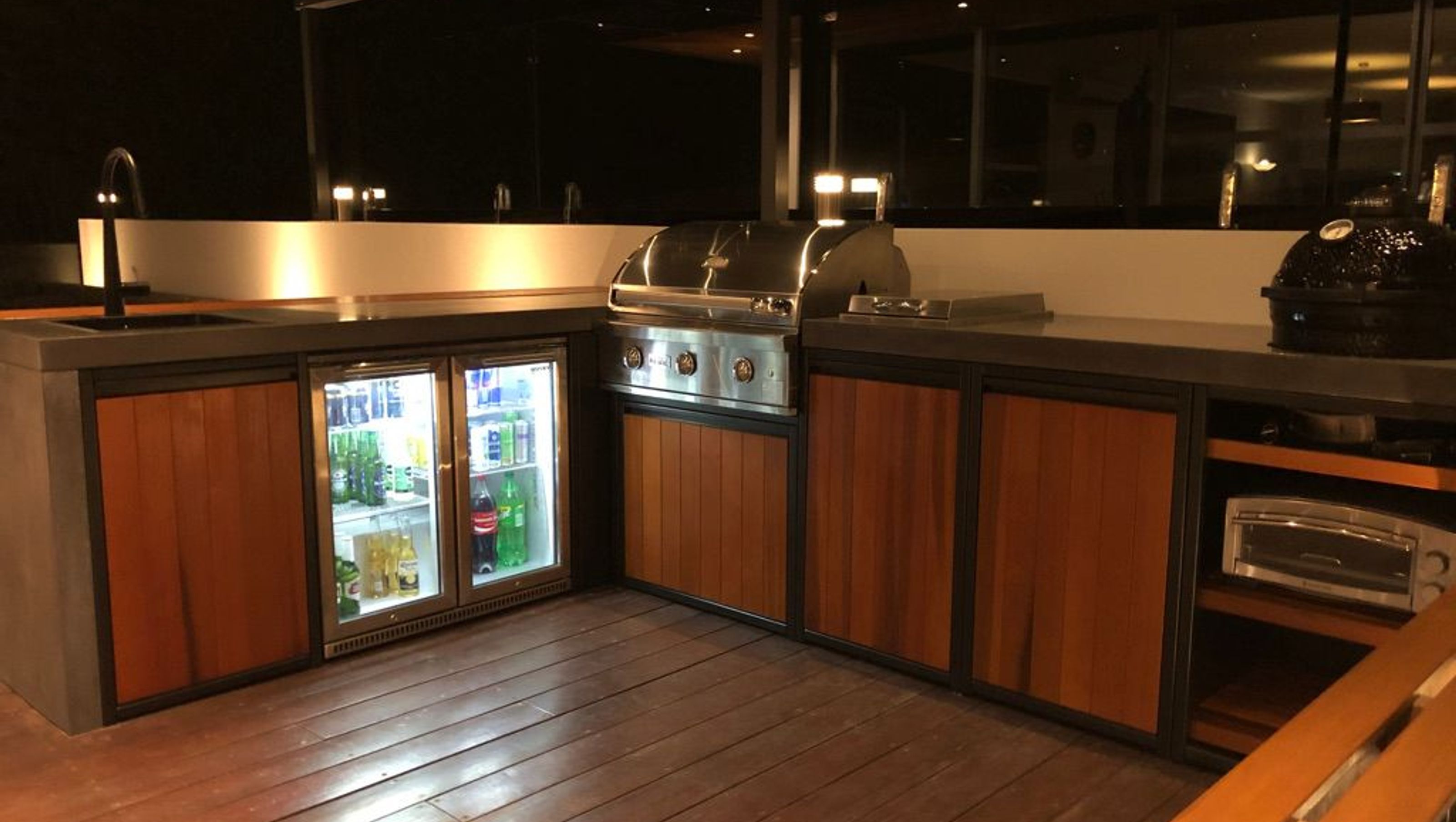 Outdoor Kitchen Cashmere