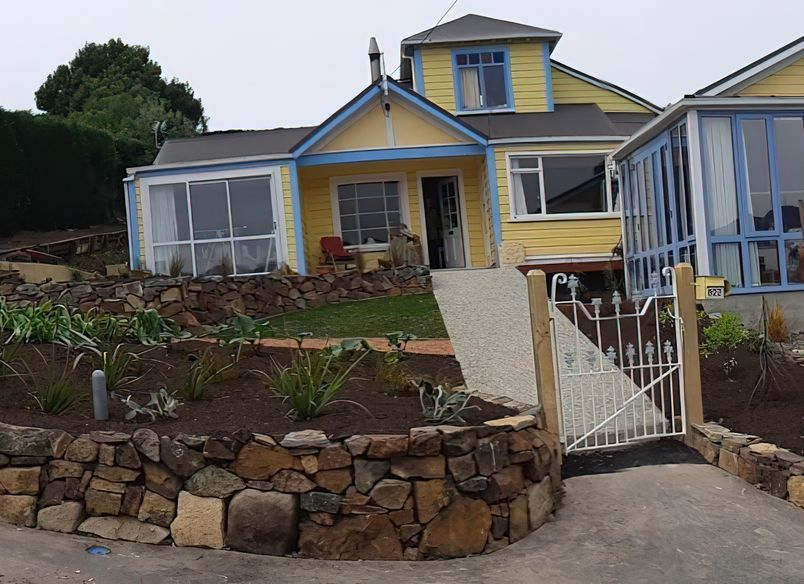 Modernising Makeover for Peninsula Property Street Frontage