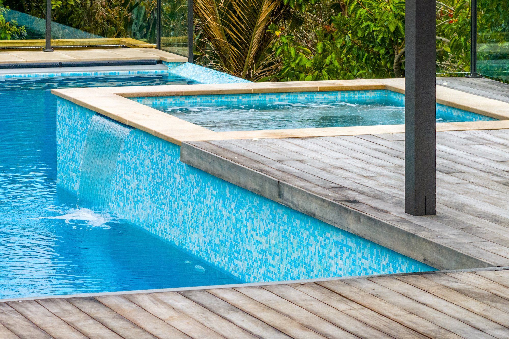 GreenhitheNewbuildDesignerPools11copy.jpg