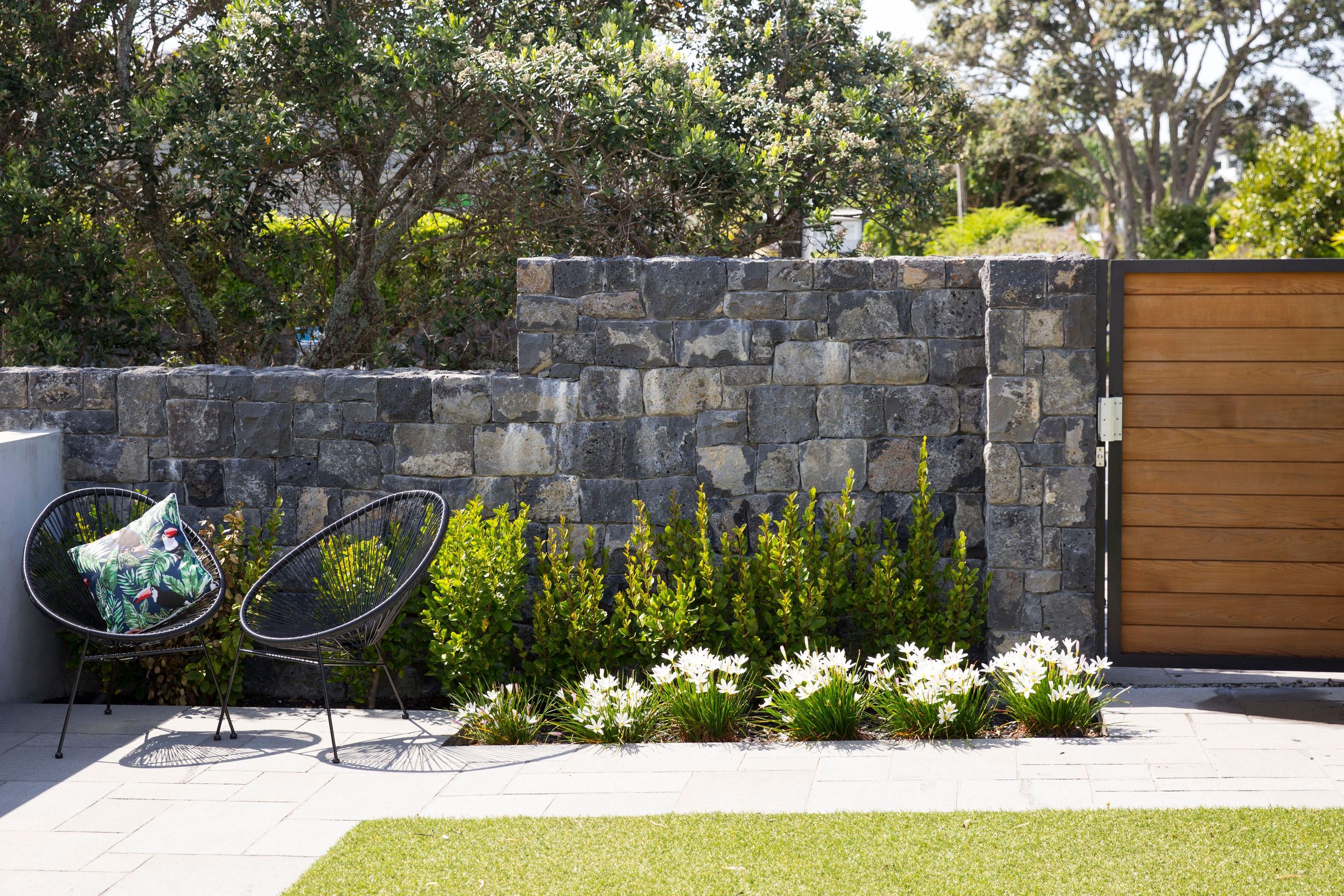 Takapuna Modern &amp; Private