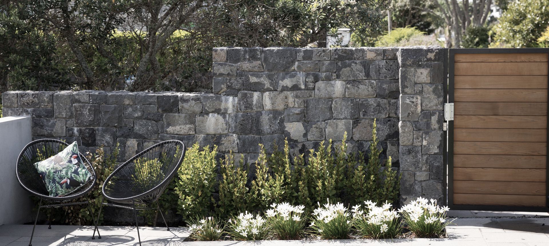 Takapuna Modern & Private banner
