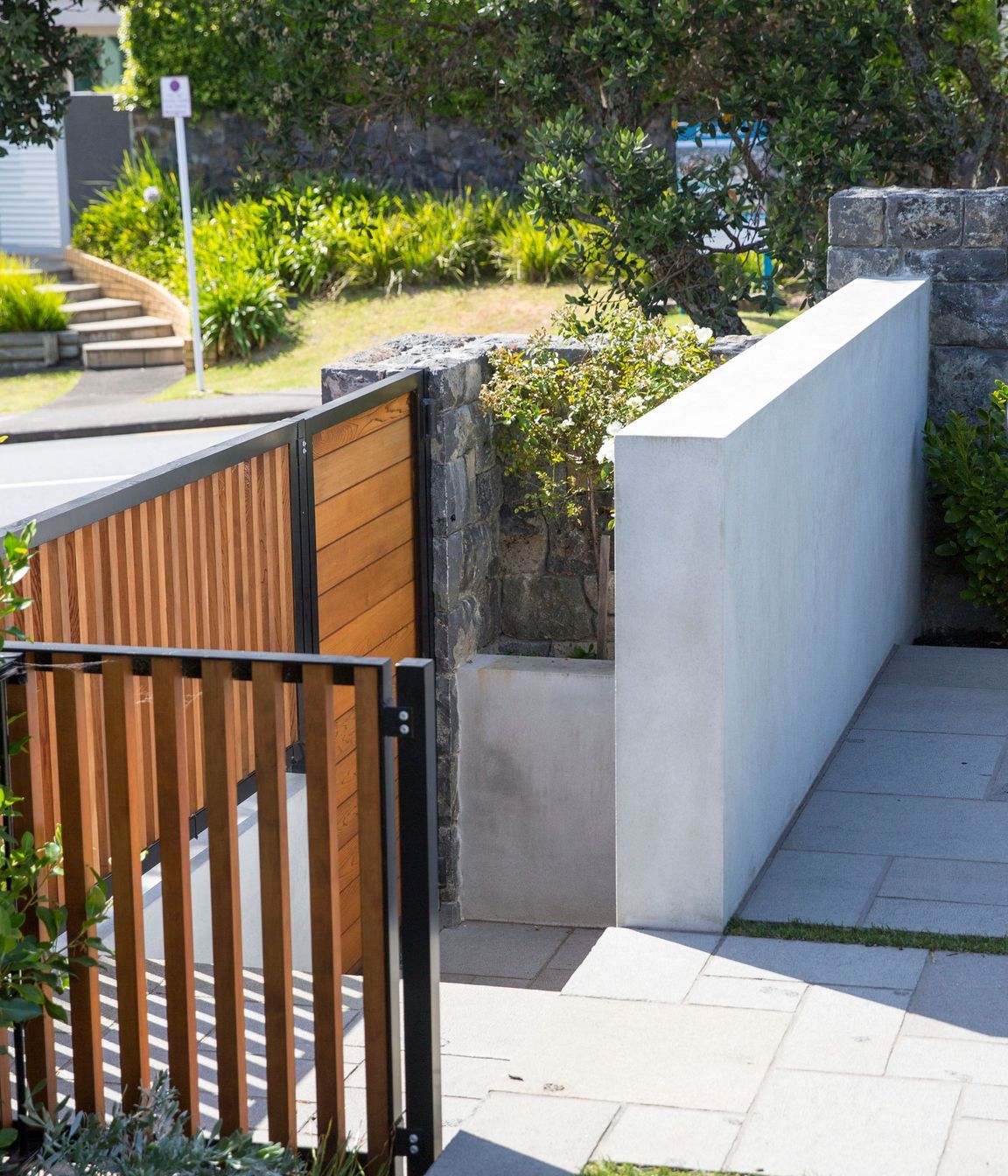 Takapuna Modern &amp; Private