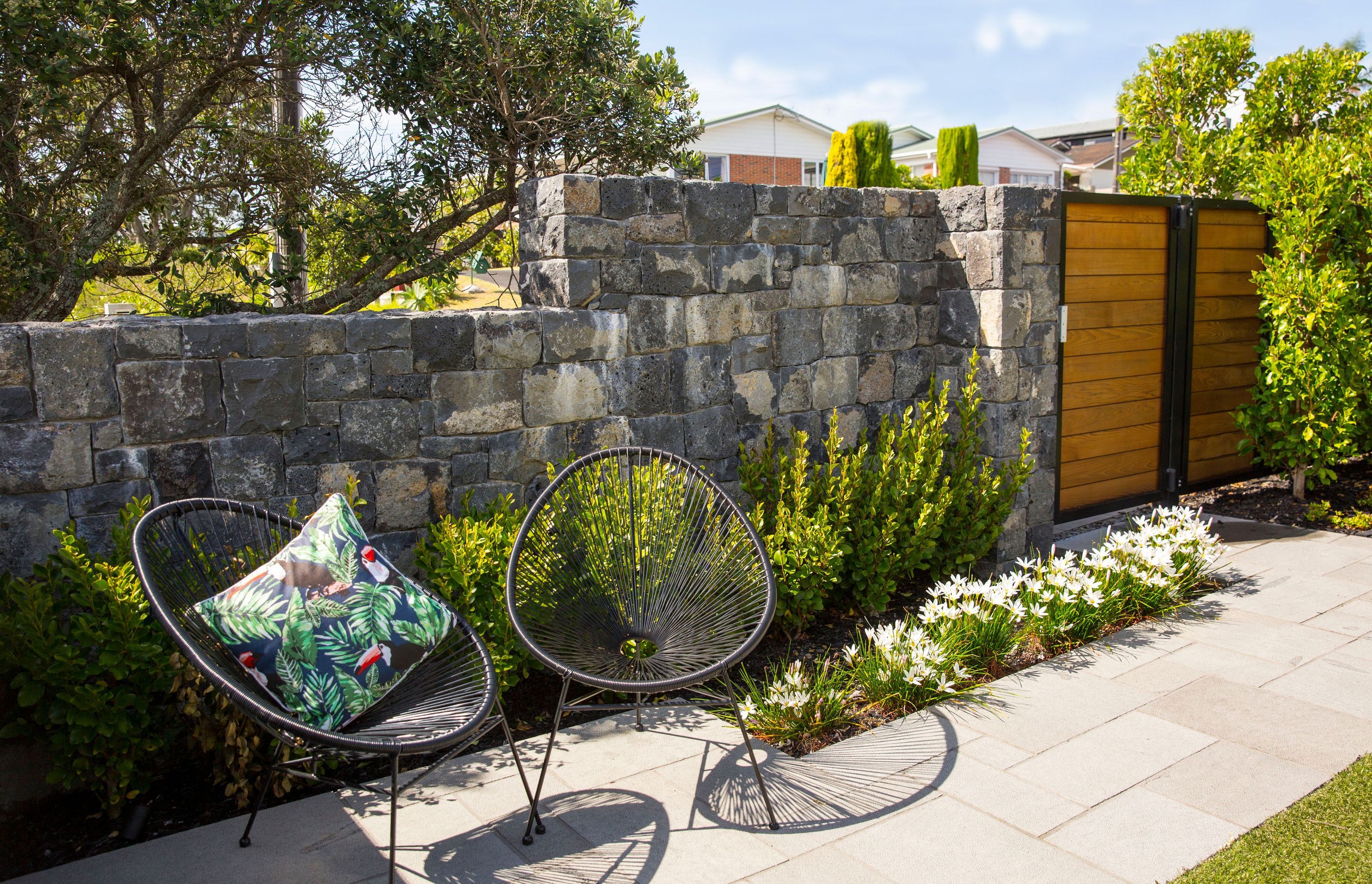 Takapuna Modern & Private