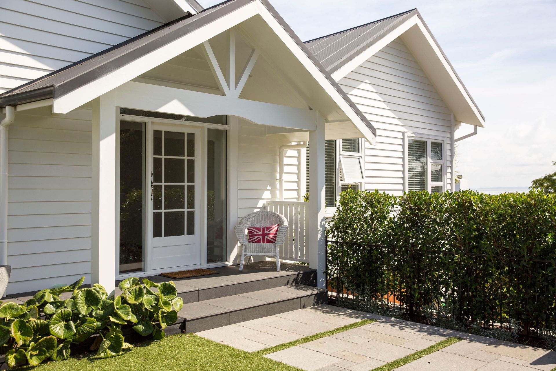 Takapuna Modern & Private