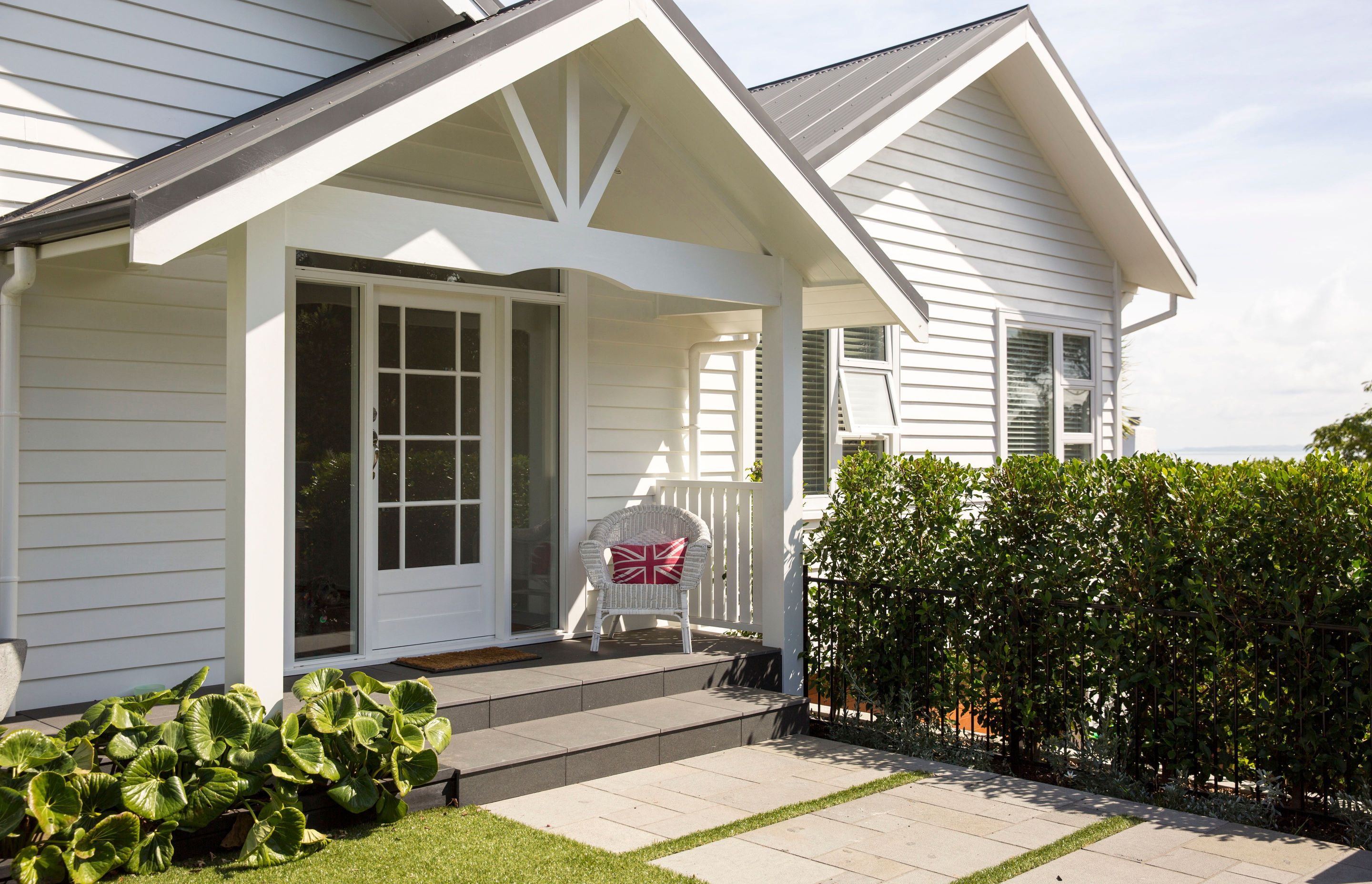 Takapuna Modern & Private