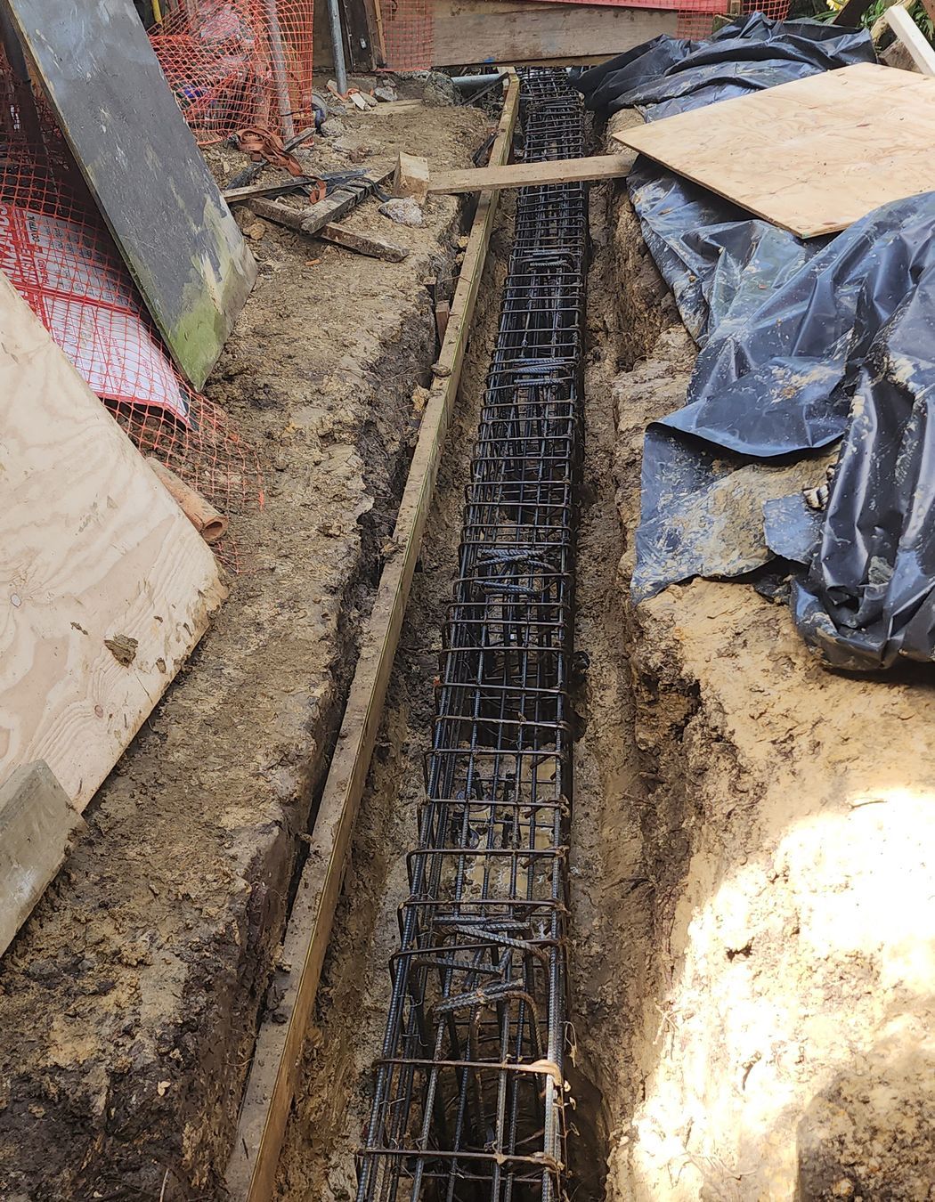 How-to-build-a-Palisade-wall-Auckland.jpg