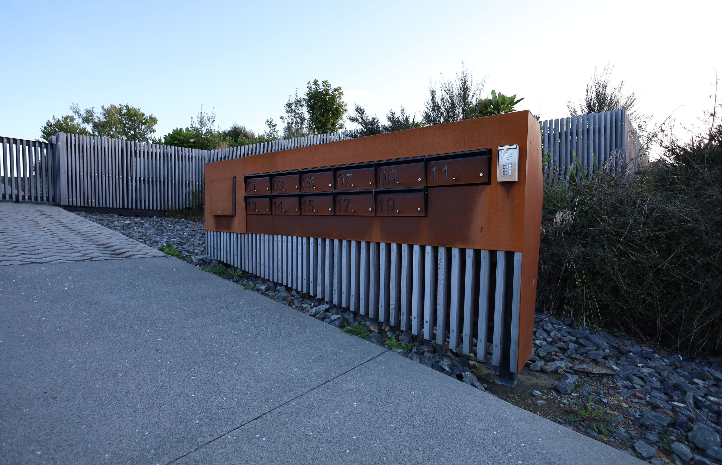IMG0015-v2.JPG
