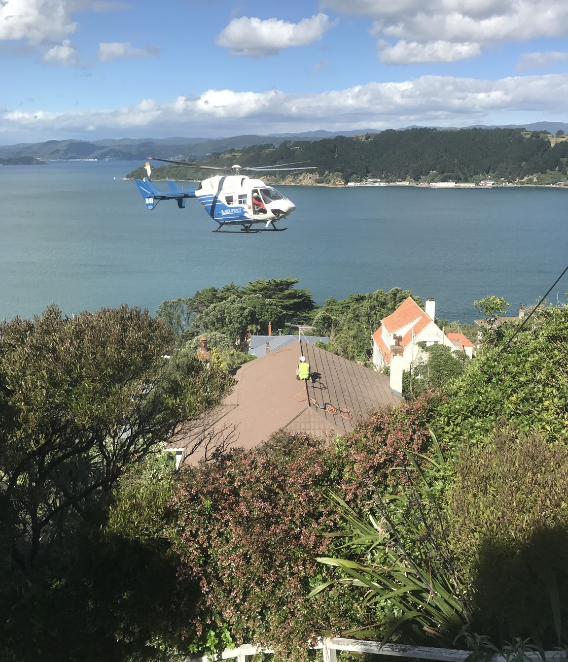 Helicopter - Crane lifts