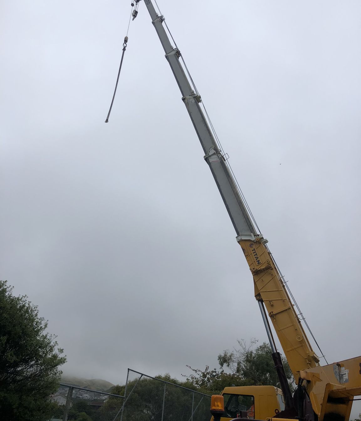 Helicopter - Crane lifts