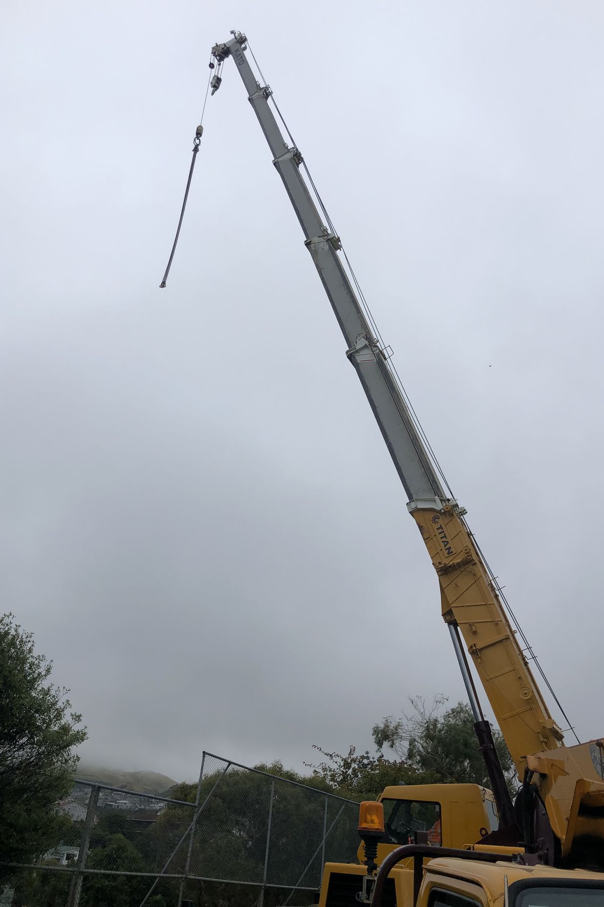 Helicopter - Crane lifts