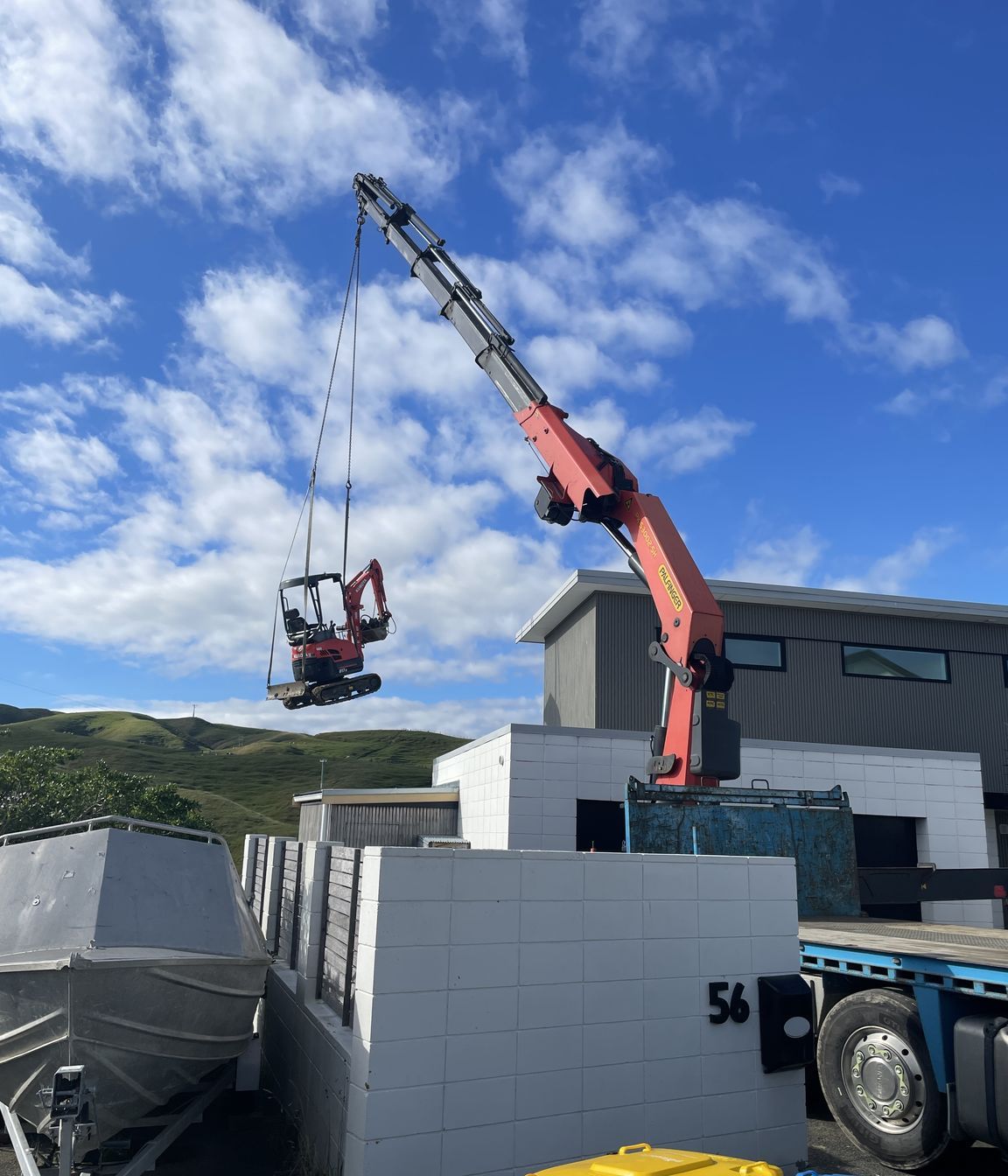 Helicopter - Crane lifts