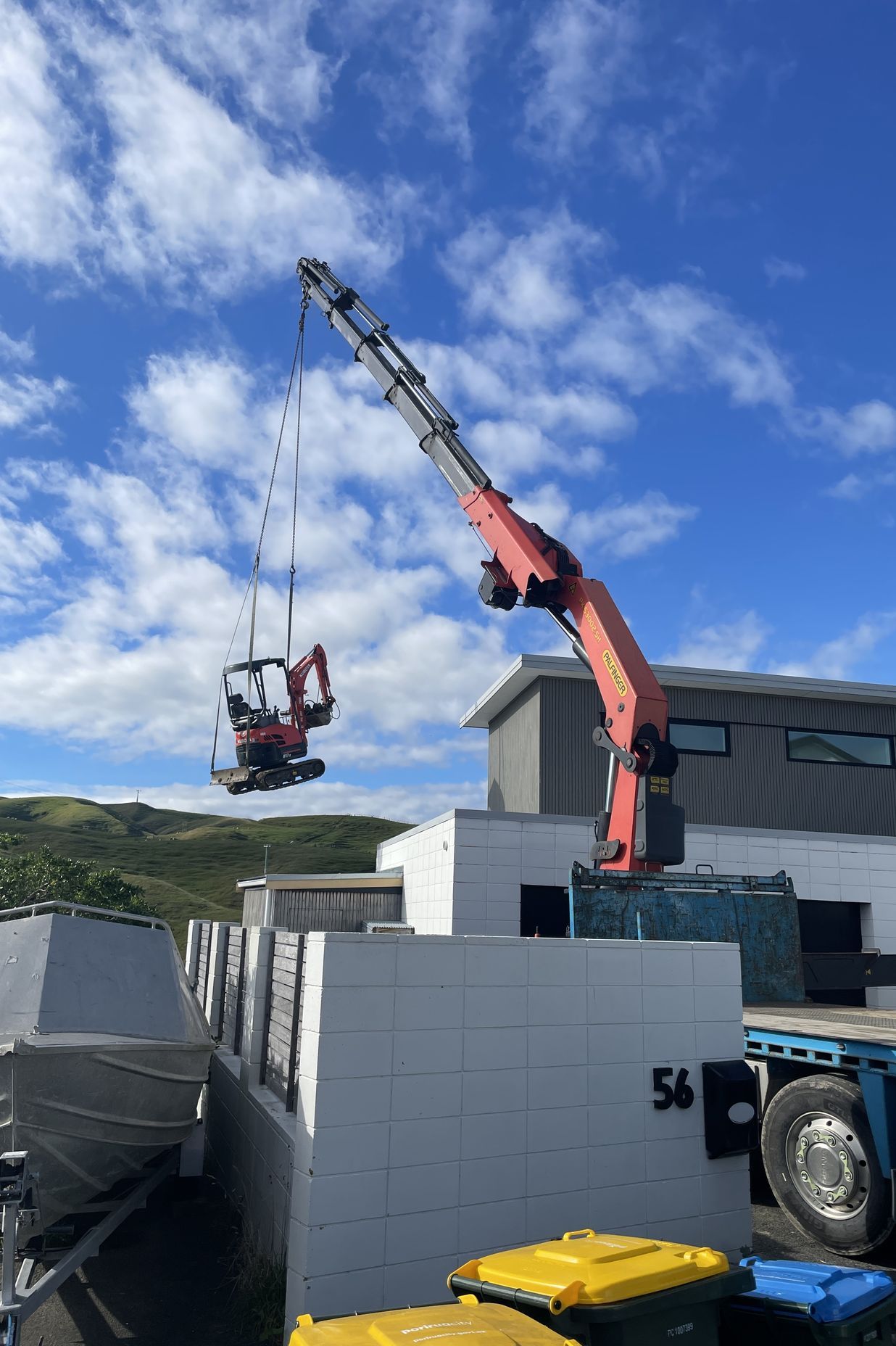 Helicopter - Crane lifts