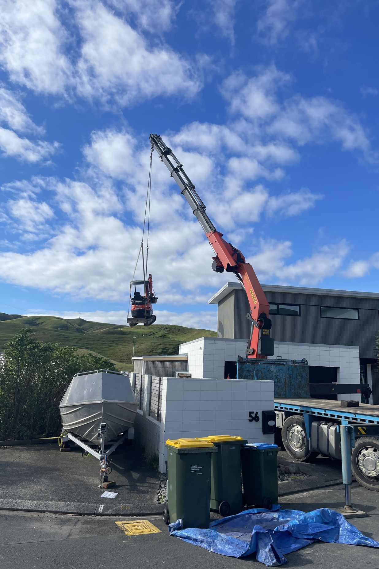 Helicopter - Crane lifts