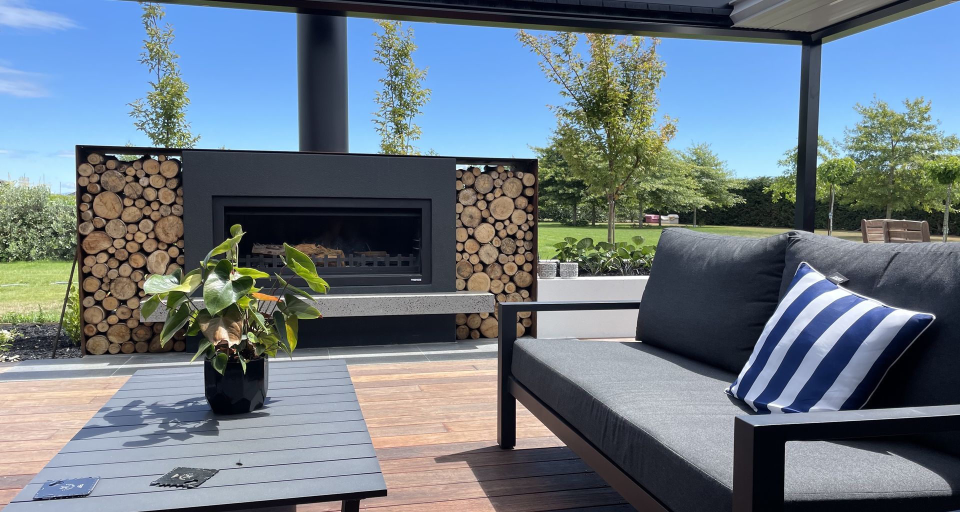 Mandeville outdoor living banner