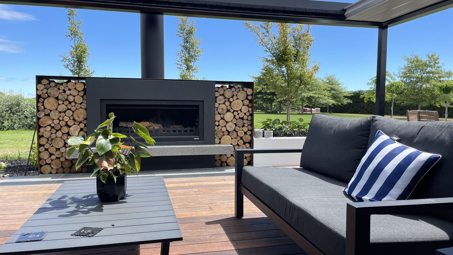 Mandeville outdoor living banner