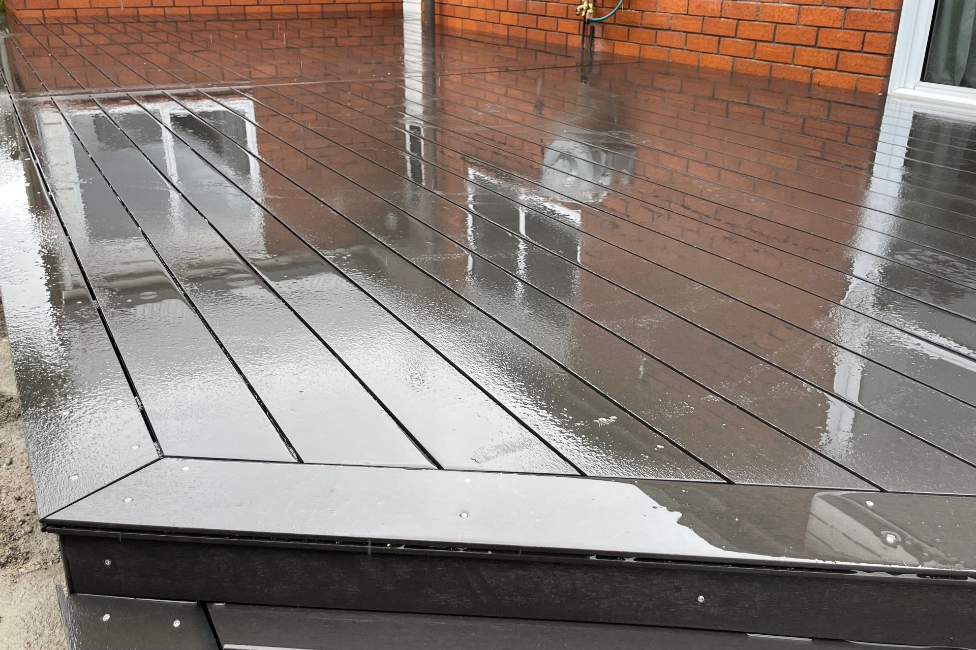 Fixing and board spacings