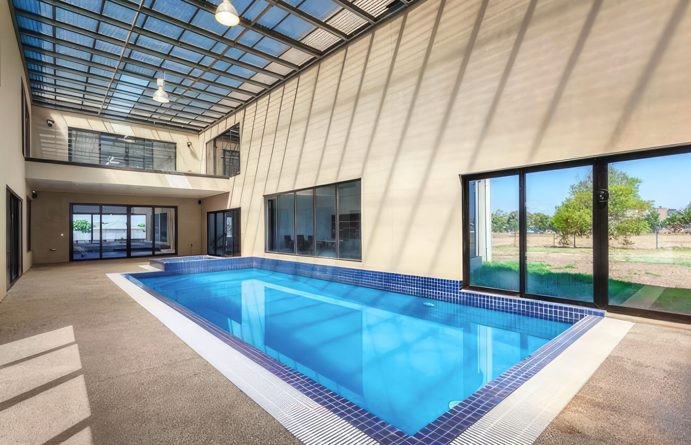 Indoor-Pool-Rock-Bank-1.jpg