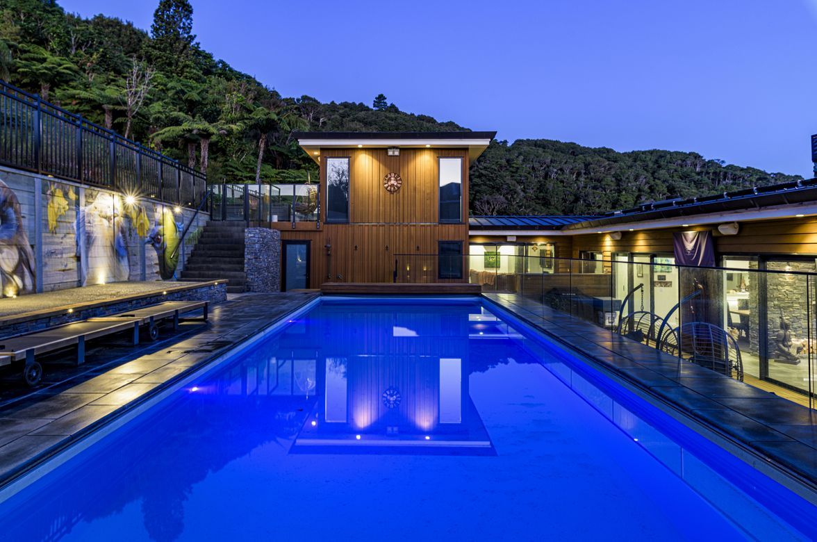 An Artistic Hillside Retreat