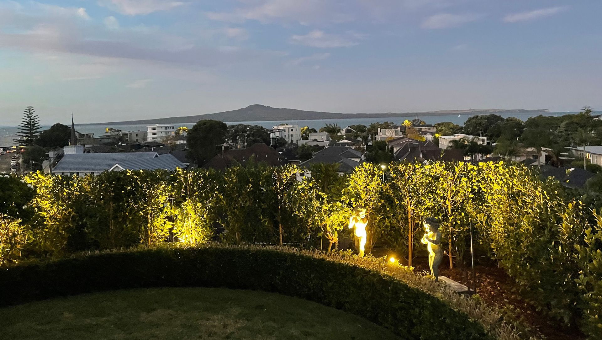 Kohi Road Landscape Lighting banner