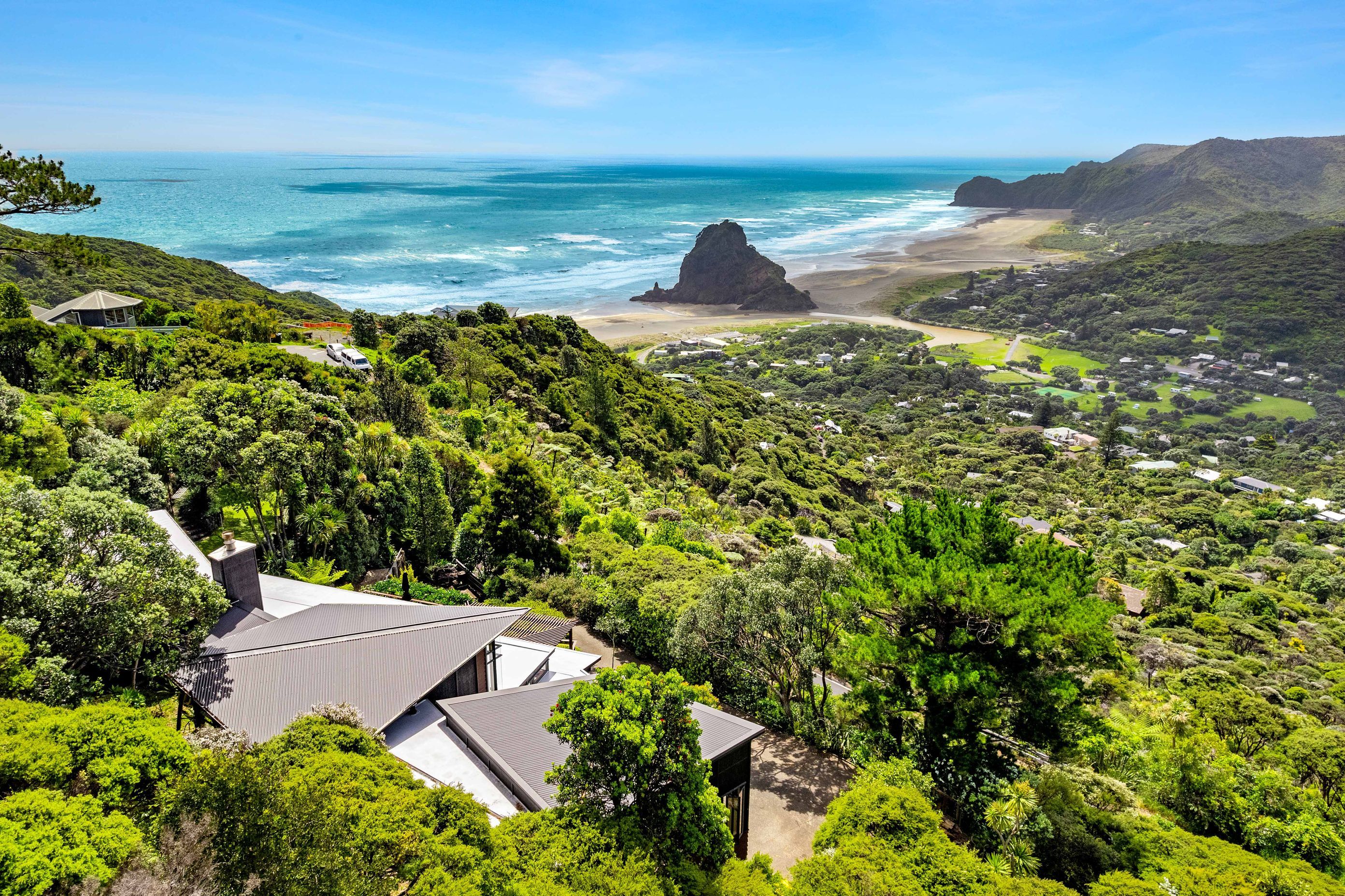 Less-than-3MB-66-Piha-Road-43.jpg