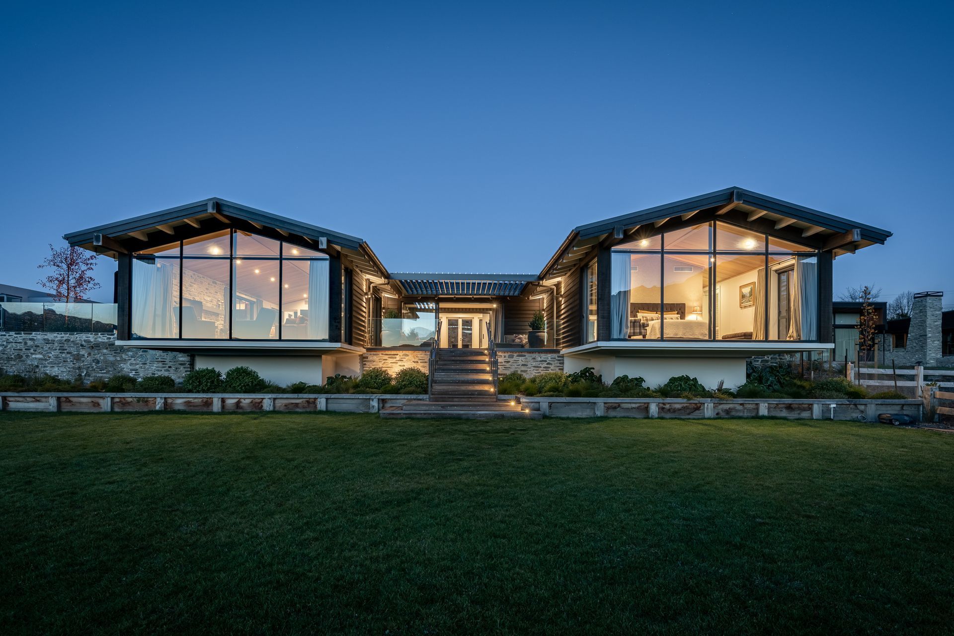 Lucy's Way - Calder Residence