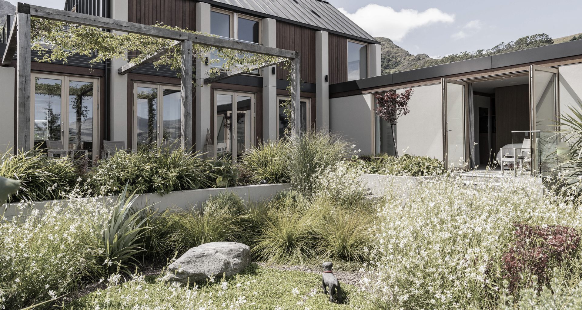 Lyttleton Garden banner