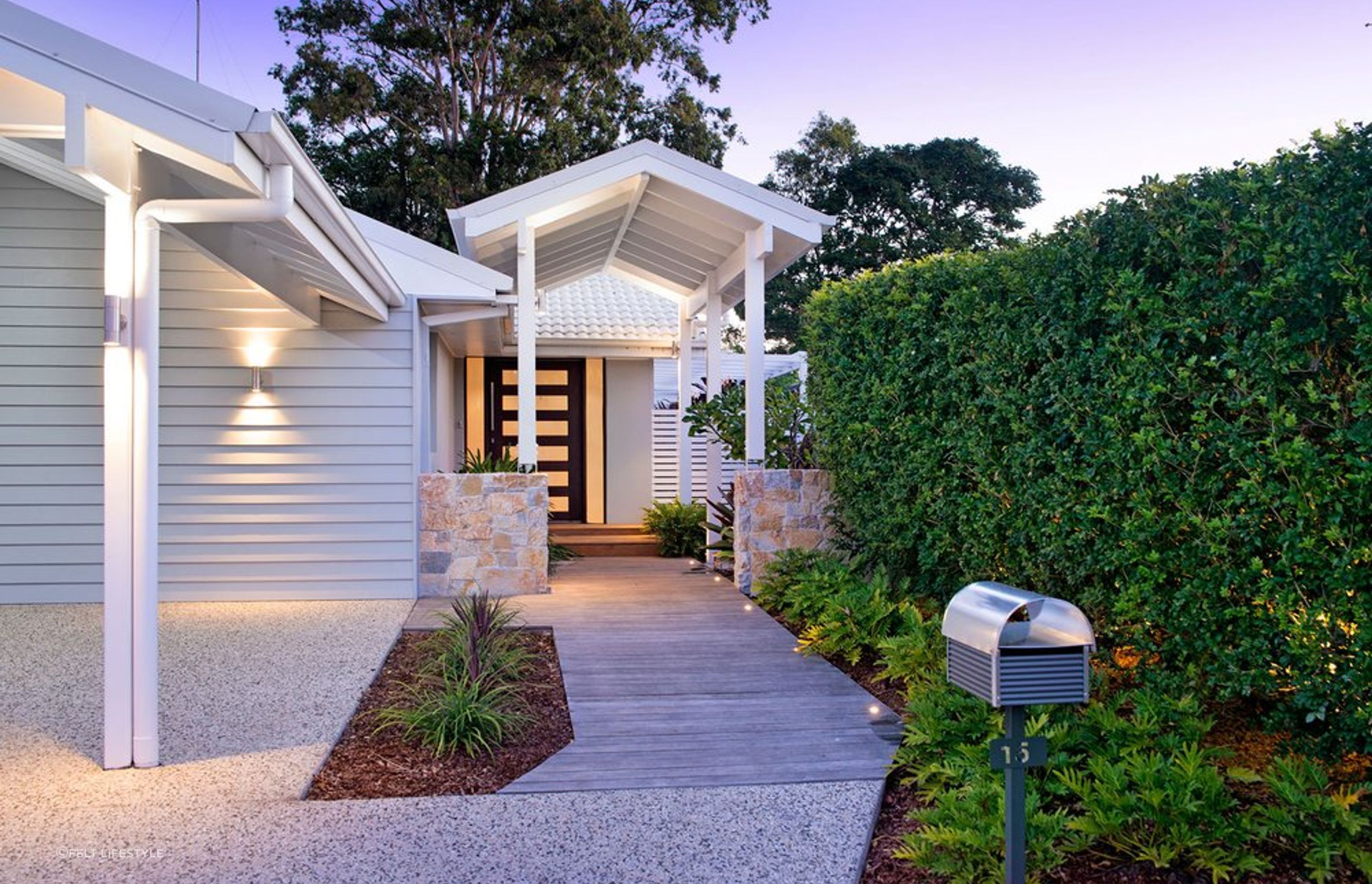Mermaid Waters: QLD - Residential