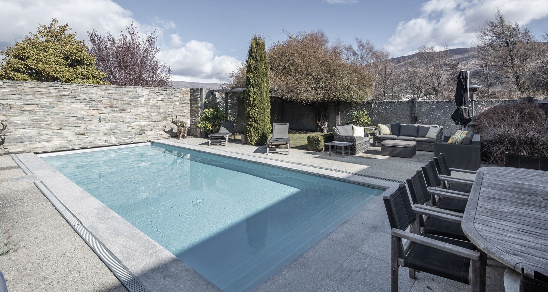 Central Otago Family Pool banner