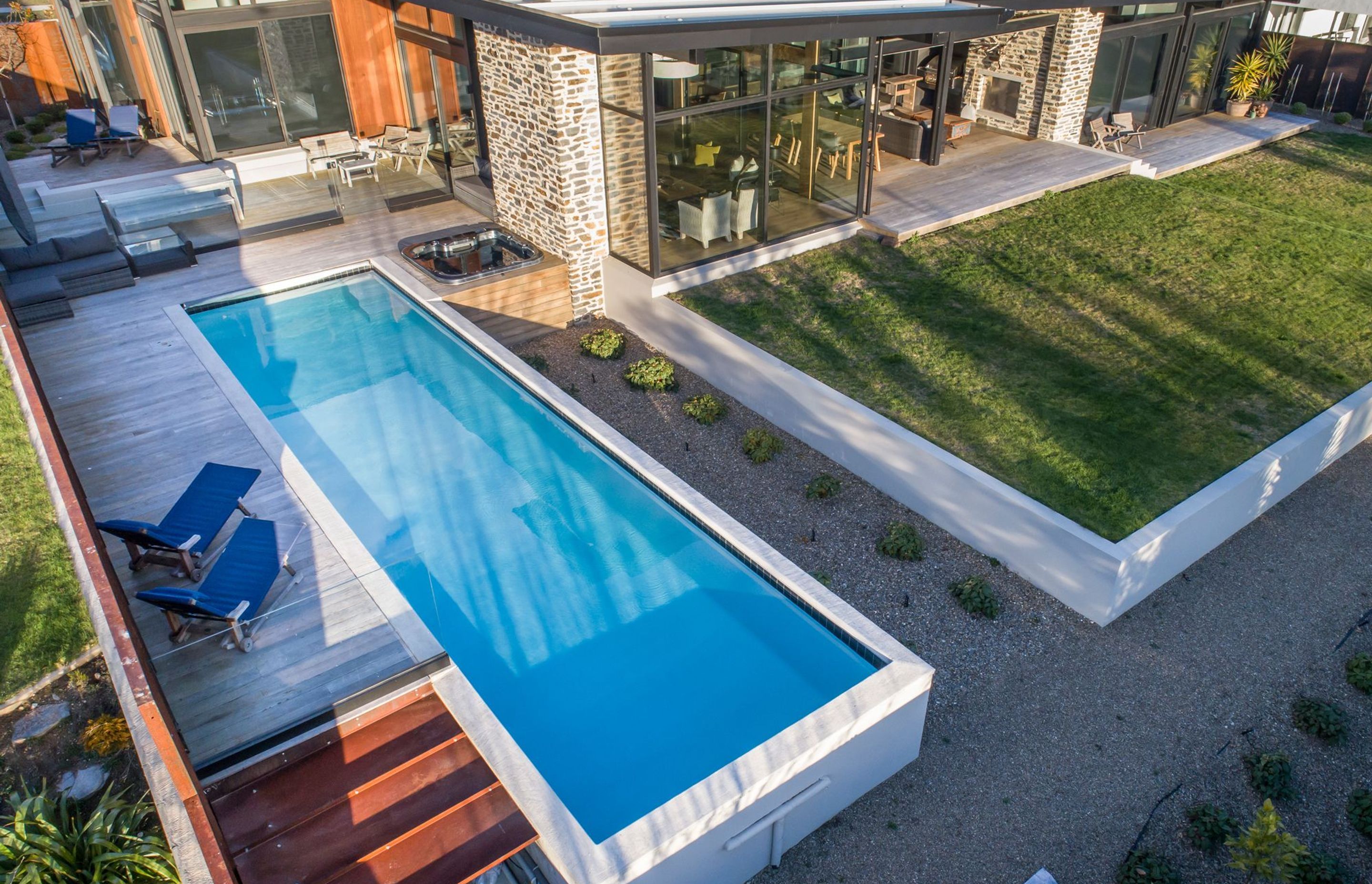 Custom Swimming Pool Lake Wanaka