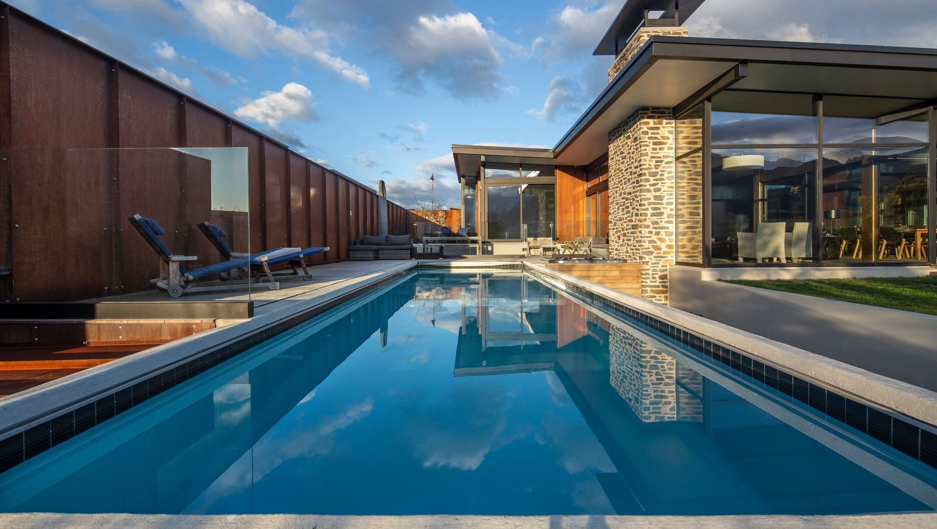Lake Wanaka Above-Ground Swimming Pool banner