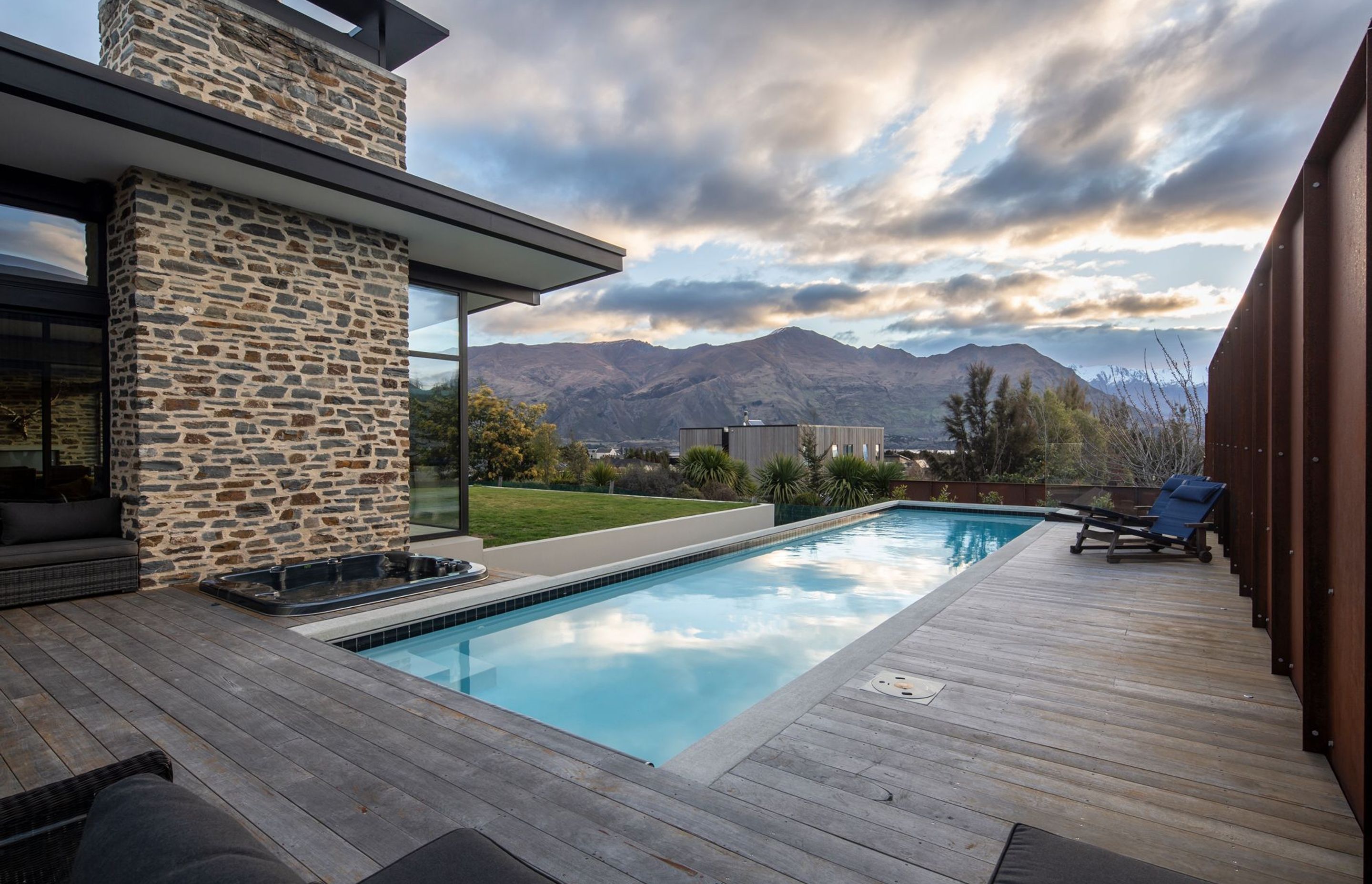 Custom Swimming Pool Lake Wanaka